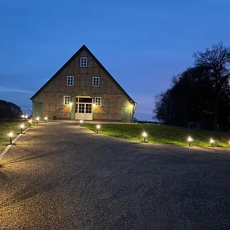 Niedersaechsisches Hallenhaus Im Modernen Gewand Лилиенталь Экстерьер фото