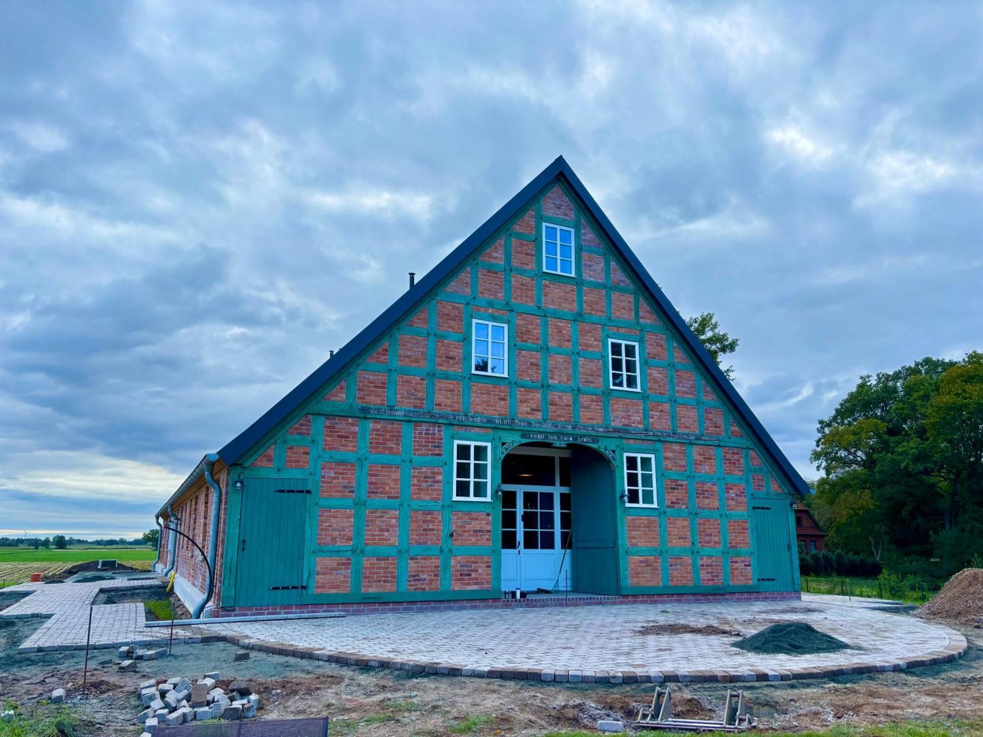 Niedersaechsisches Hallenhaus Im Modernen Gewand * Lilienthal (Lower-Saxony)